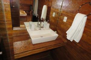 Ванная комната в Alta Vista Amazon Lodge