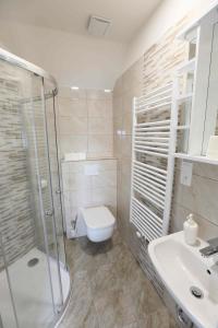 Kúpeľňa v ubytovaní Apartmány AURA