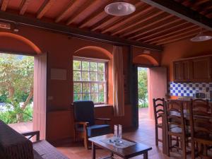 Posezení v ubytování Casa Yanes Casas Rurales