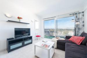 Μια τηλεόραση ή/και κέντρο ψυχαγωγίας στο Apartamento Carole