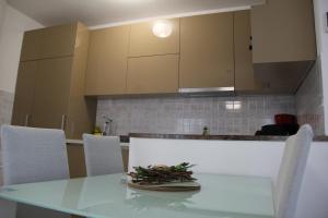 Kuchyňa alebo kuchynka v ubytovaní Apartment Zarko