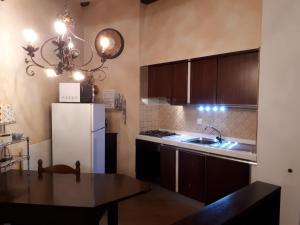 A kitchen or kitchenette at Il Borghetto