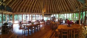 Restaurace v ubytování Hosteria La Roulotte - Mindo