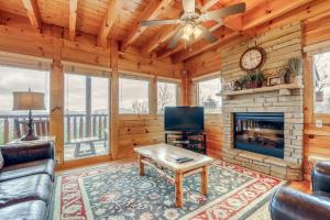 Gallery image of Sweet Surrender in Pigeon Forge