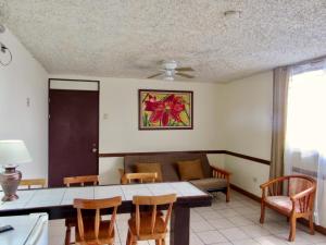 Posezení v ubytování Hotel La Guaria Inn & Suites