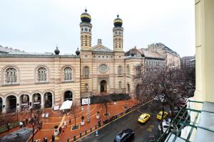 Nespecifikovaný výhled na destinaci Budapešť nebo výhled na město při pohledu z apartmánu