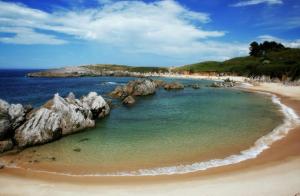 Zdjęcie z galerii obiektu LLANES 30 PLAYAS - PUERTO CHICO 1 -VUT163AS w mieście Llanes