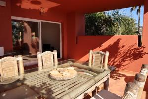 Ein Sitzbereich in der Unterkunft Penthouse Luxury Faro Casasol