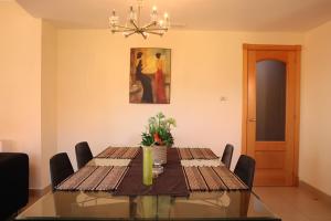 Ein Sitzbereich in der Unterkunft Penthouse Luxury Faro Casasol