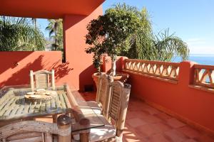 Ein Balkon oder eine Terrasse in der Unterkunft Penthouse Luxury Faro Casasol