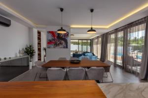 Χώρος καθιστικού στο Villa Eleven