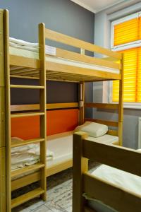 Posteľ alebo postele v izbe v ubytovaní Event Hostel - Opole