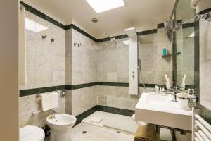 Vannituba majutusasutuses Seawater Hotel Bio & Beauty Spa