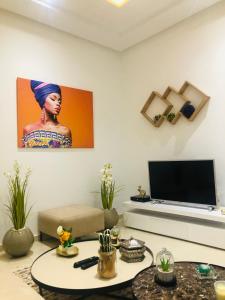 TV a/nebo společenská místnost v ubytování The New luxury appart In la Marsa Beach