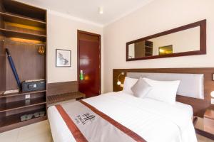 Gallery image of Hong Ha Hotel in Hanoi