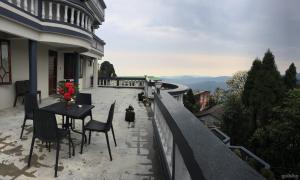 The Rope Resorts的阳台或露台