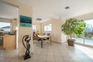 Φωτογραφία από το άλμπουμ του Maison avec piscine 8 couchages entre Annecy et Aix les bains σε Rumilly