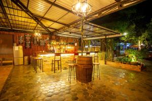 Restoran atau tempat lain untuk makan di Pomme Brewhouse Hostel