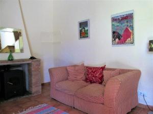 A seating area at Casita la Luna Rosa