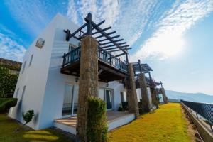 Gallery image of Grand Sea View Aparts in Bodrum City