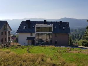 Üldine mäevaade või majutusasutusest Panorama800 - Apartamenty Cameo Szklarska Poręba pildistatud vaade