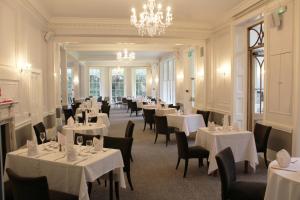 Restoran või mõni muu söögikoht majutusasutuses Stifford Hall Hotel Thurrock