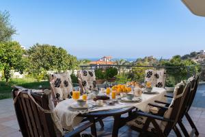 Fotografie z fotogalerie ubytování Amaltheia Villa v destinaci Koskinou