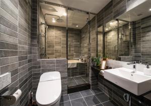 Koupelna v ubytování 谷町君Hotel Crush On 京都四条烏丸