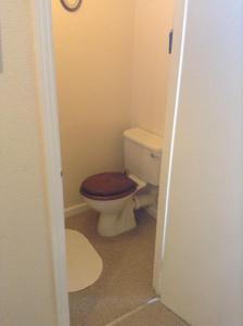 A bathroom at Park House Guest House 
