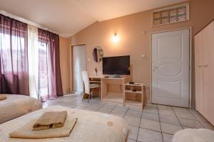 TV a/nebo společenská místnost v ubytování B&B Bebinac