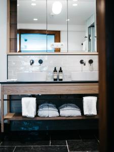 Koupelna v ubytování artHotel Blaue Gans
