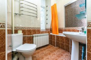 Kúpeľňa v ubytovaní One bedroom, 6 Zankovetskoi St Near a Khreschatyk