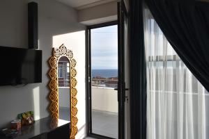 Nespecifikovaný výhled na moře nebo výhled na moře při pohledu z hotelu
