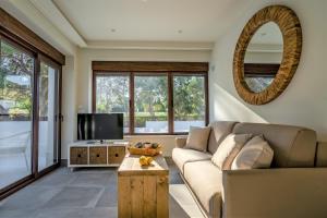 Część wypoczynkowa w obiekcie Alidreams Carmen Beach Apartamentos