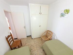 Postel nebo postele na pokoji v ubytování Apartamento Karina Beach-3