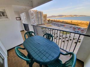 Balkón nebo terasa v ubytování Apartamento Karina Beach-3