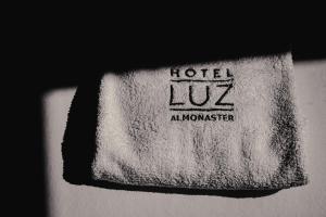 Certifikát, hodnocení, plakát nebo jiný dokument vystavený v ubytování HOTEL LUZ ALMONASTER