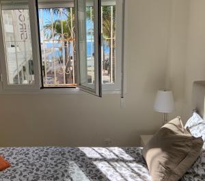 Galeriebild der Unterkunft Playa Fontanilla Apartments in Marbella
