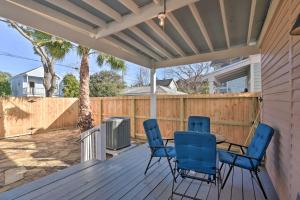 Gallery image of Bright Galveston Cottage Close to Beach and Strand in Galveston