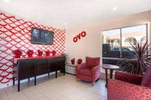 Gallery image of OYO Hotel Palmdale - Antelope Valley in Palmdale