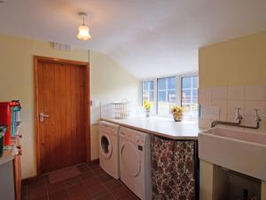Gallery image of Holiday Home Hiraeth in Cemmaes