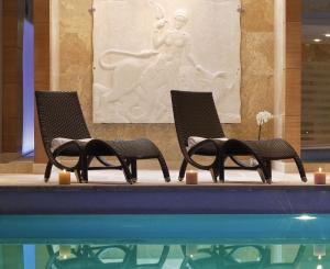 The swimming pool at or close to Divani Palace Larissa