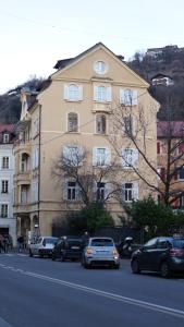 Budova, v ktorej sa apartmán nachádza