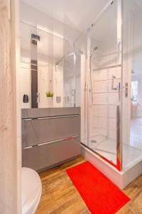 Kúpeľňa v ubytovaní Apartamenty Lisowski CENTRUM Zborowskiego