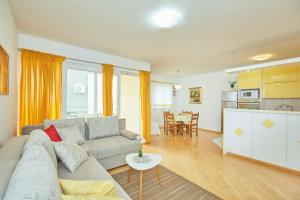 Kuchyň nebo kuchyňský kout v ubytování Apartments Zelic Tucepi