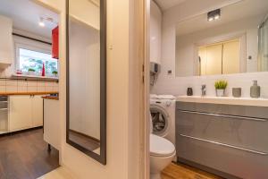 Kúpeľňa v ubytovaní Apartamenty Lisowski CENTRUM Zborowskiego