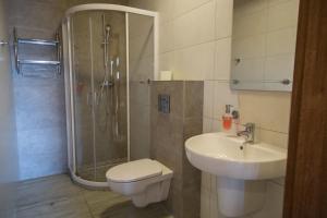Koupelna v ubytování Ranczo w Dolinie - Bałtów