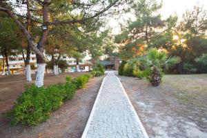 Zahrada ubytování Tuntas Family Suites Kusadasi