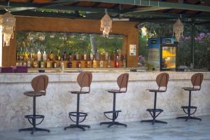 Lounge nebo bar v ubytování Tuntas Family Suites Kusadasi