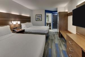 Postel nebo postele na pokoji v ubytování Holiday Inn Express Fishkill-Mid Hudson Valley by IHG + 37 fotografií